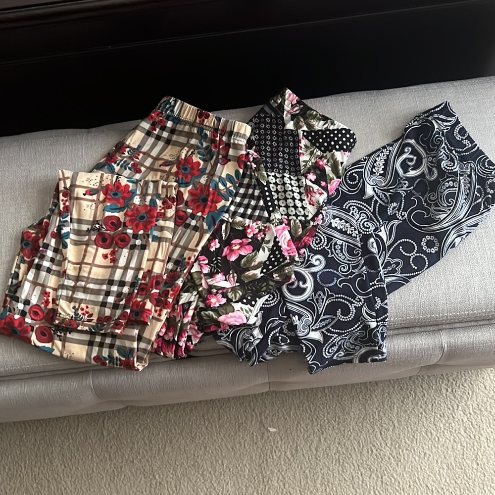 3 pairs of leggings - $20 takes all - One Size Fits All